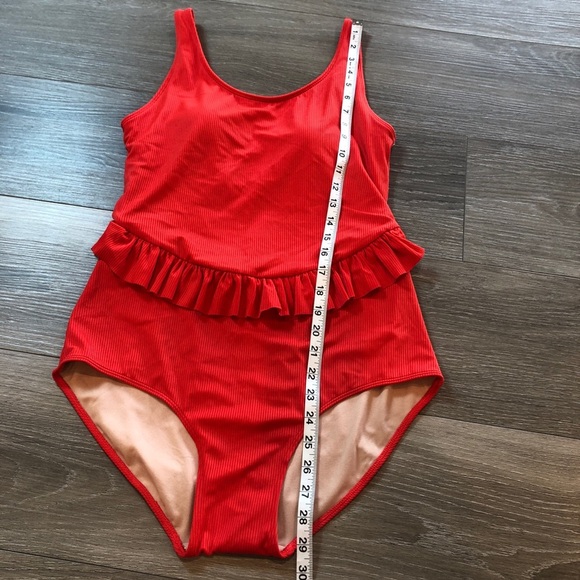 Kortni Jeane Waffled Maroon Skirted One Piece Swimsuit NWT Size Large - Picture 3 of 8